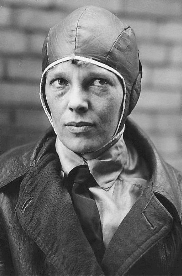 640px-Amelia_Earhart_1928